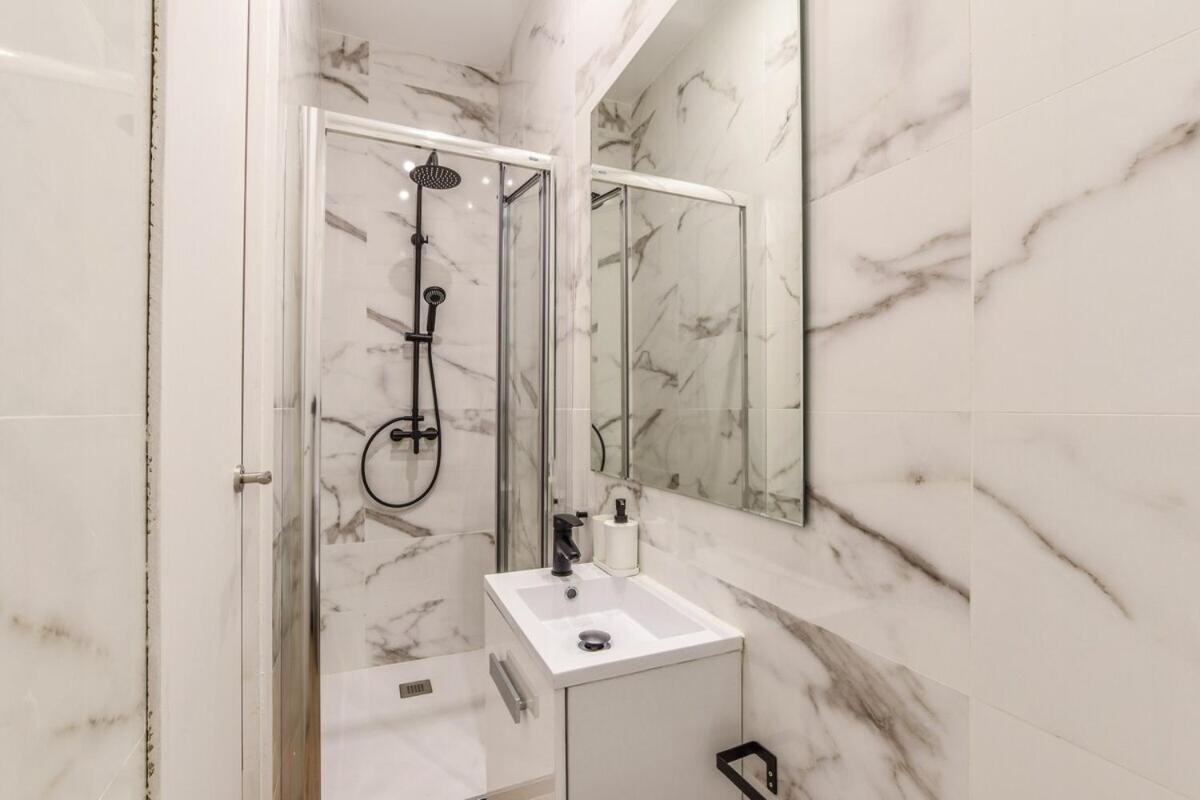 Myhousespain - Luxury Flat Next To Gran Via Madrid Eksteriør billede